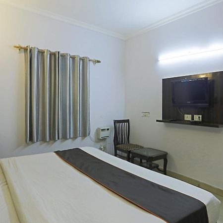 Airport Samara Inn New Delhi Extérieur photo