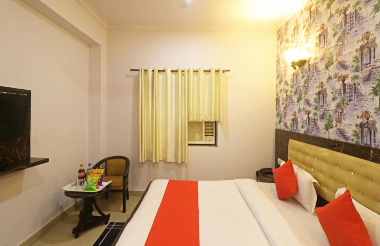Airport Samara Inn New Delhi Extérieur photo