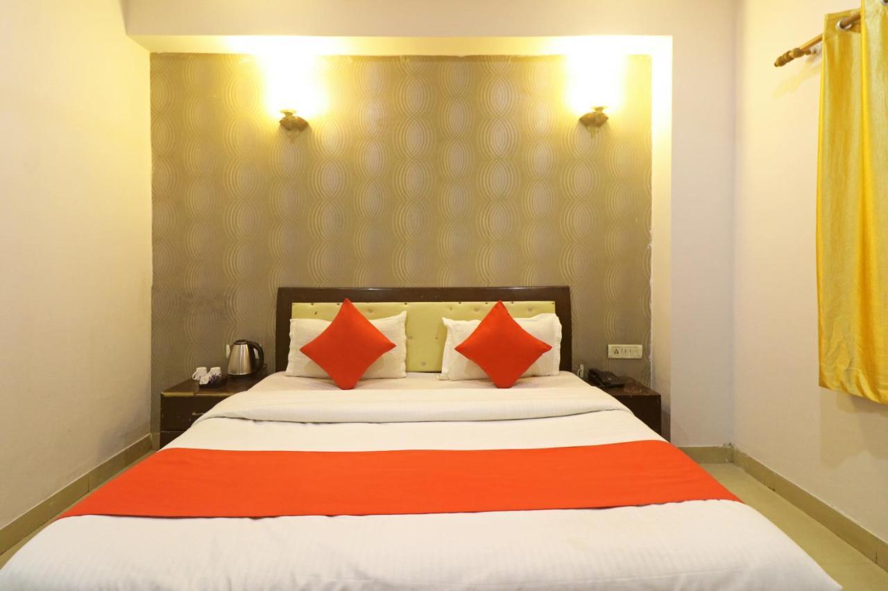 Airport Samara Inn New Delhi Extérieur photo