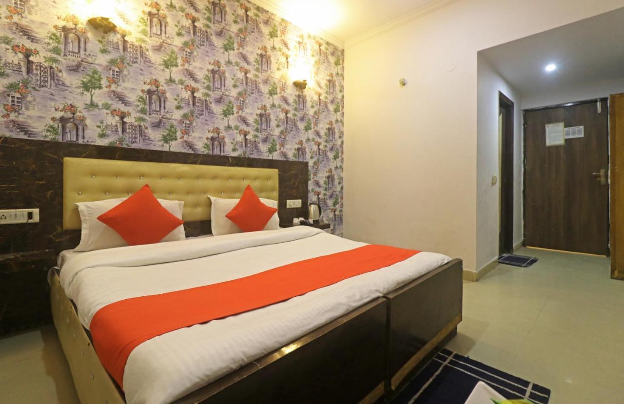 Airport Samara Inn New Delhi Extérieur photo