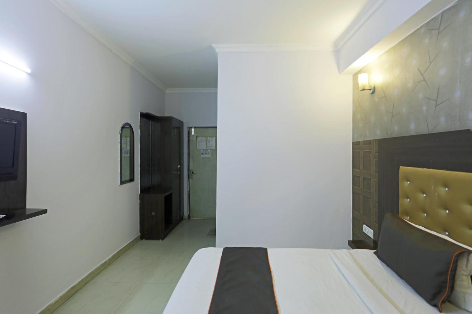 Airport Samara Inn New Delhi Extérieur photo