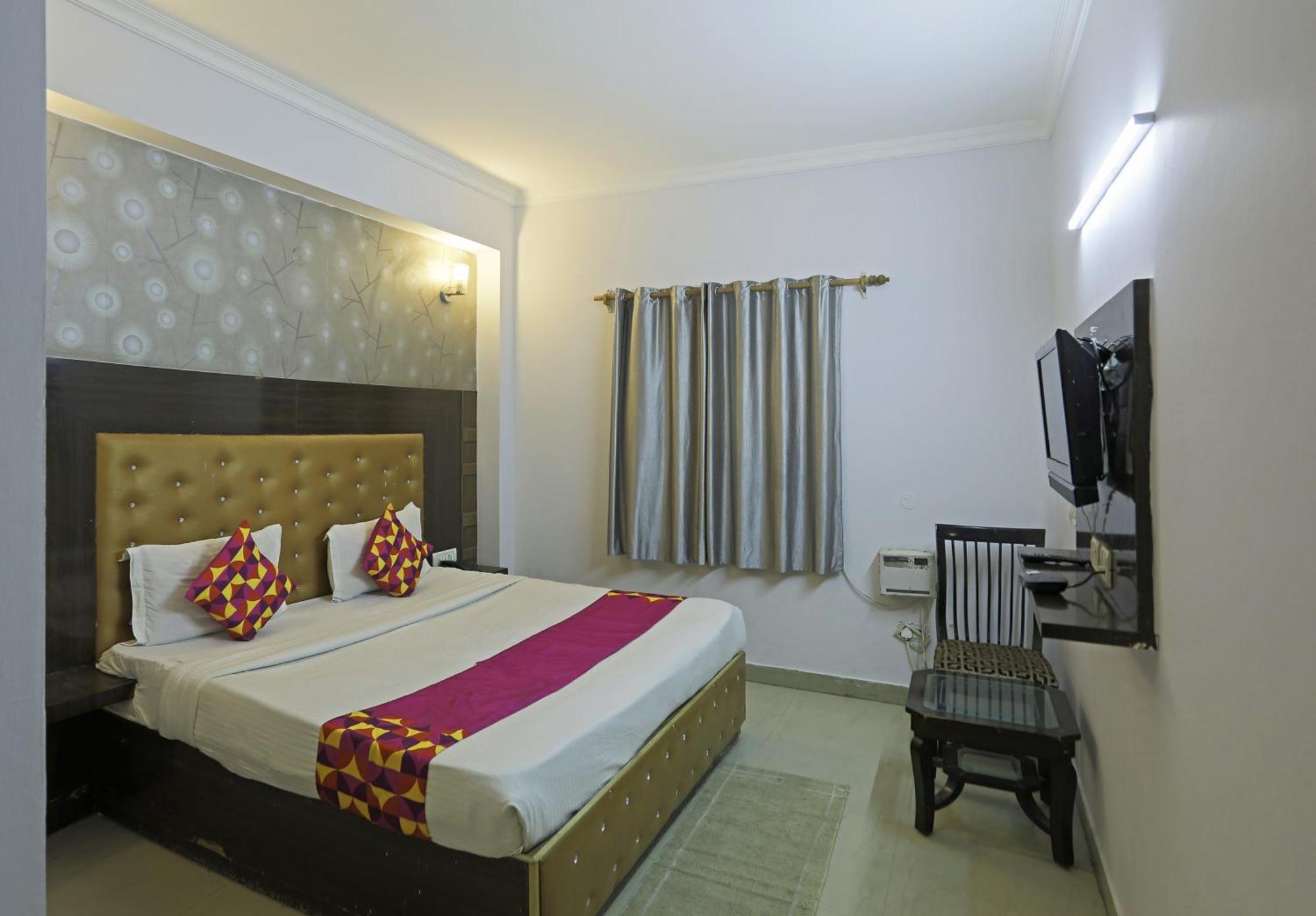 Airport Samara Inn New Delhi Extérieur photo